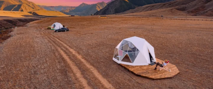 Glamping namiot sferyczny