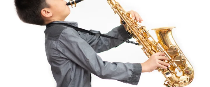 Jak się dmucha w saksofon?